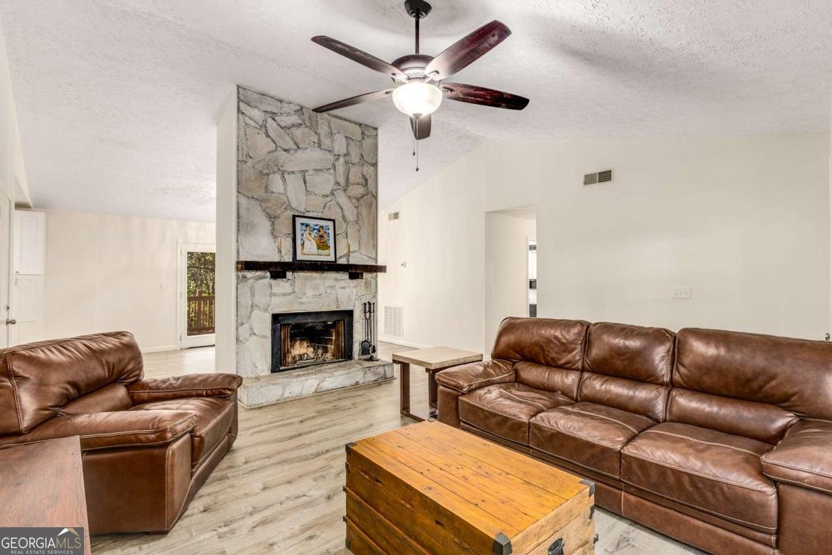 230 Apple Branch Drive Woodstock - Photo 6