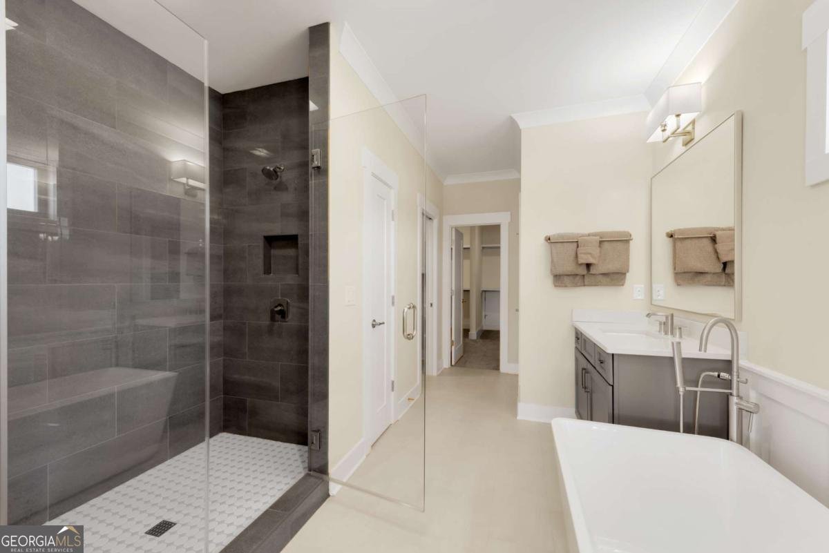 917 On Main Drive Woodstock - Photo 32