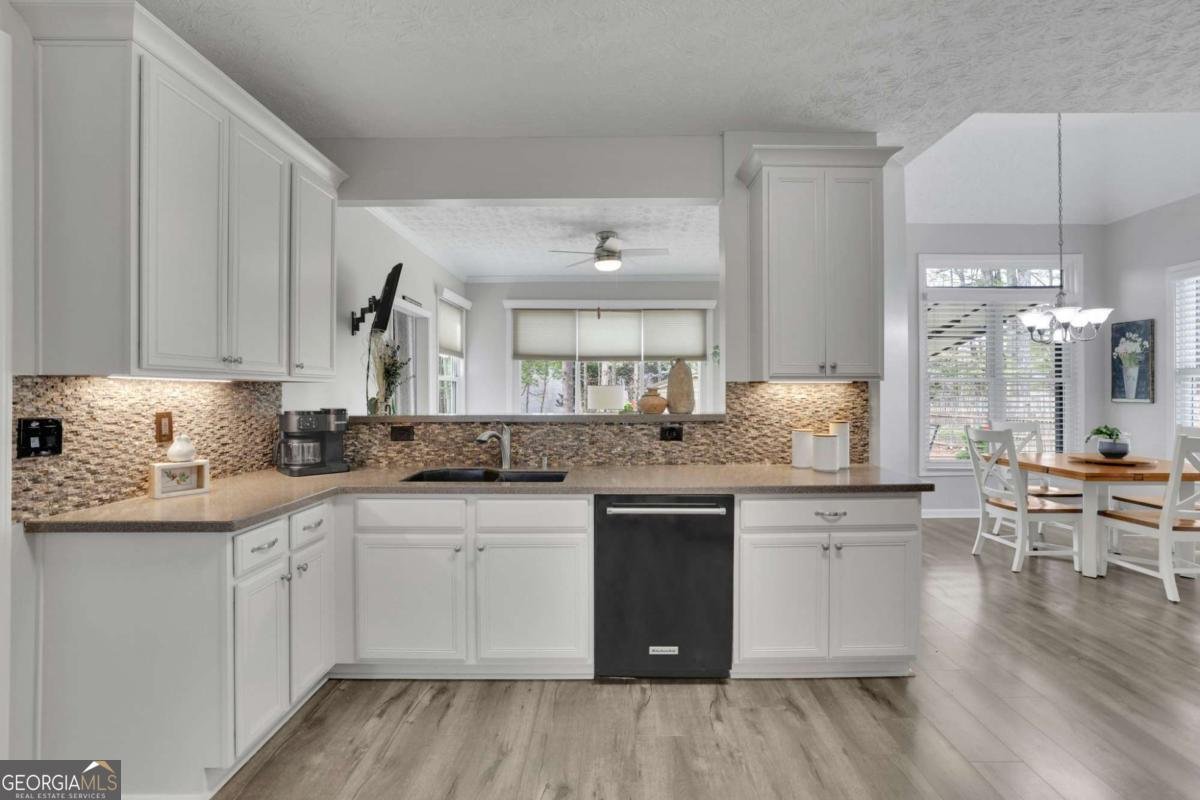 3690 Blackgold Drive Buford - Photo 12