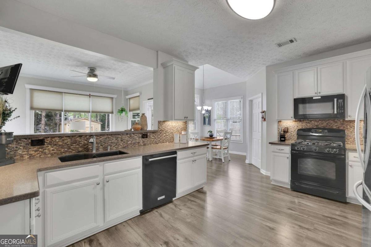 3690 Blackgold Drive Buford - Photo 13