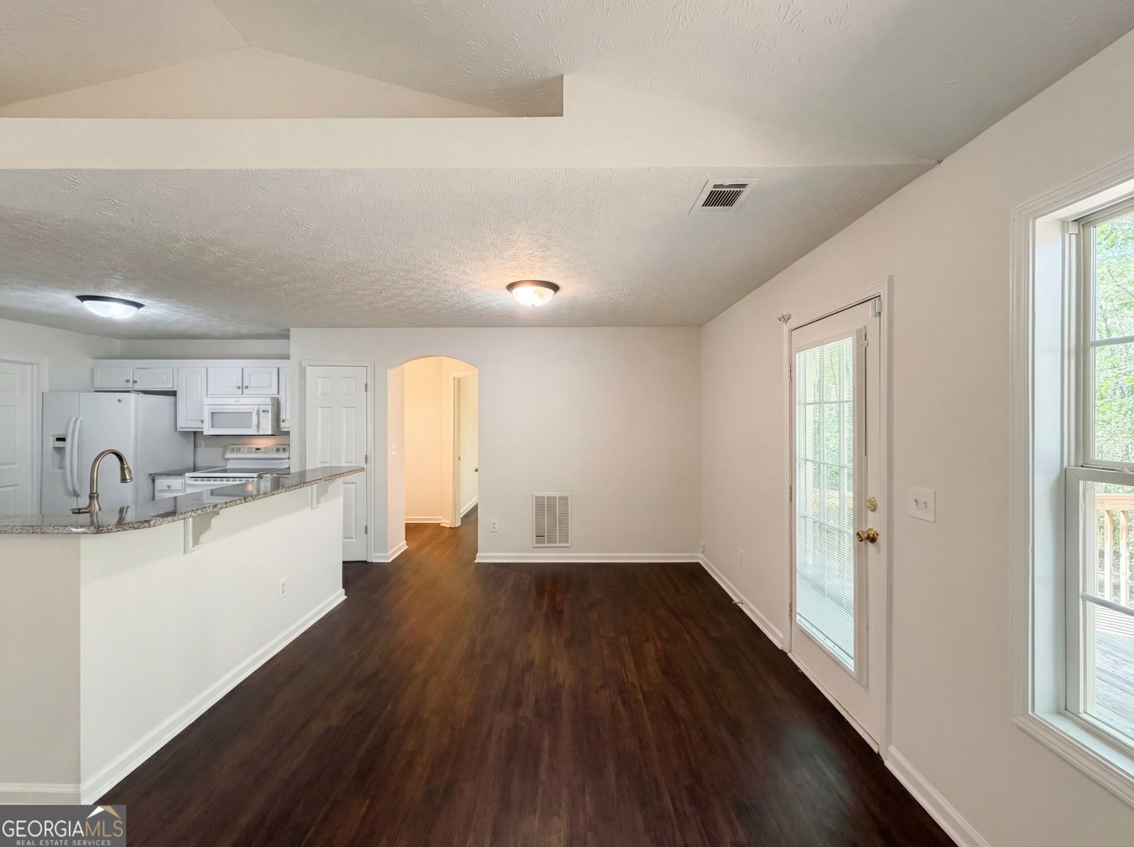 40 Cranbrook Court Covington - Photo 7