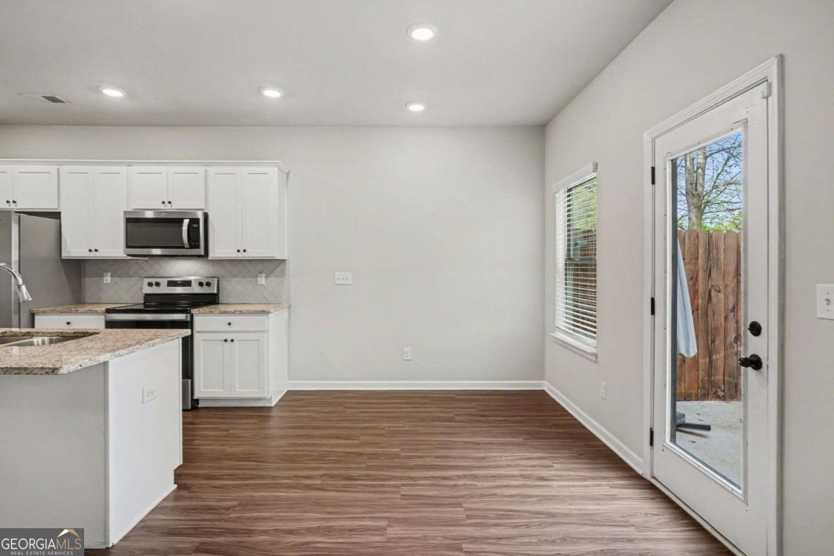 195 Skipjack Court Covington - Photo 9