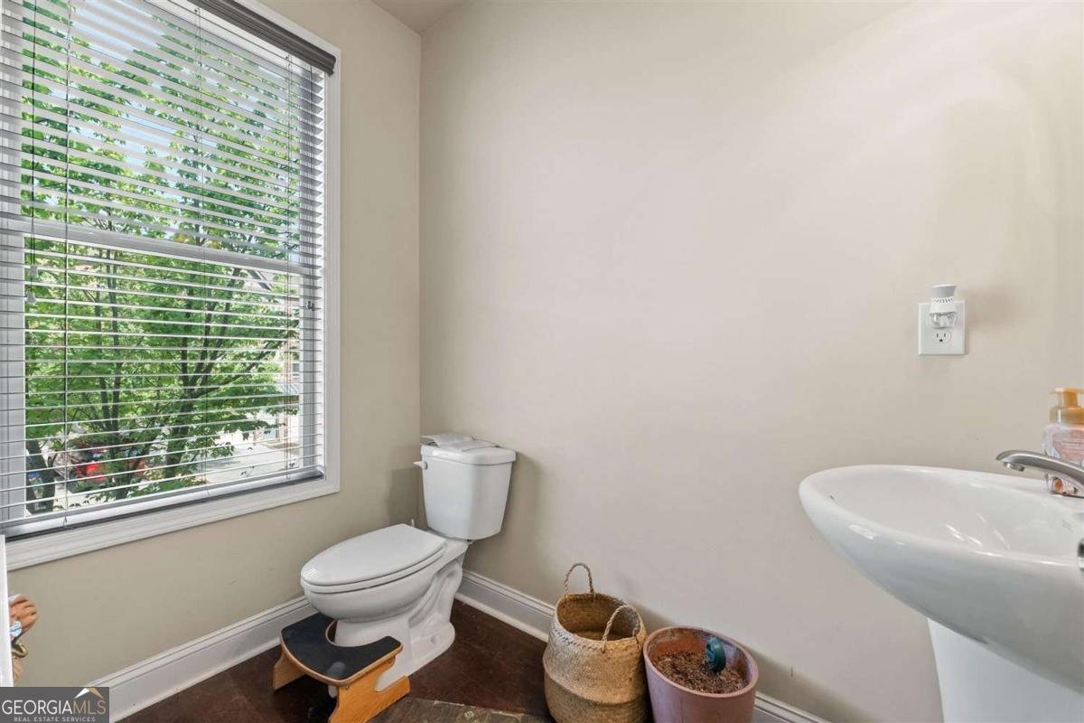 1187 Laurel Valley Court Buford - Photo 11