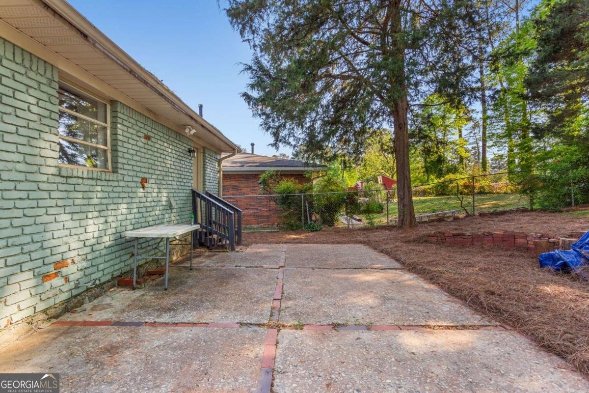 1845 Fort Valley Drive Atlanta - Photo 23