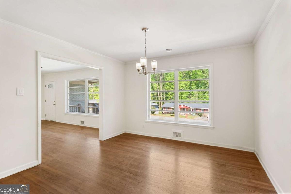 1845 Fort Valley Drive Atlanta - Photo 8