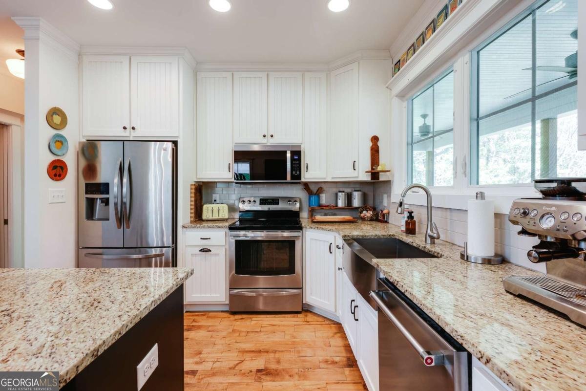 215 Hanover Drive Bogart - Photo 9