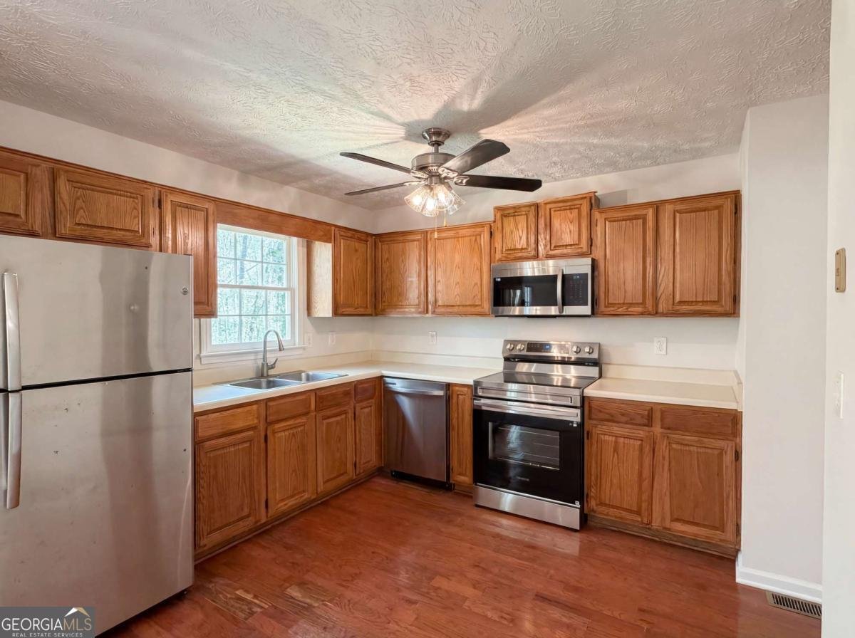 100 Stone Creek Drive Covington - Photo 10