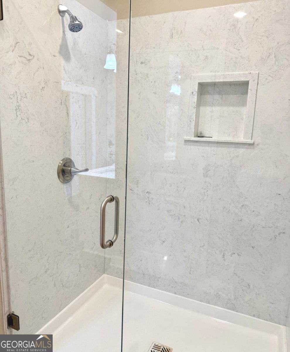 921 Silver Dollar Road Maysville - Photo 11