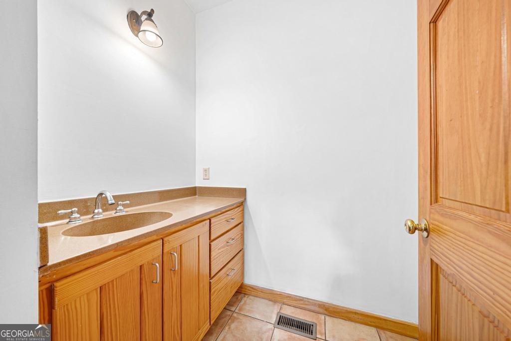 345 Three Oaks Drive Athens - Photo 9