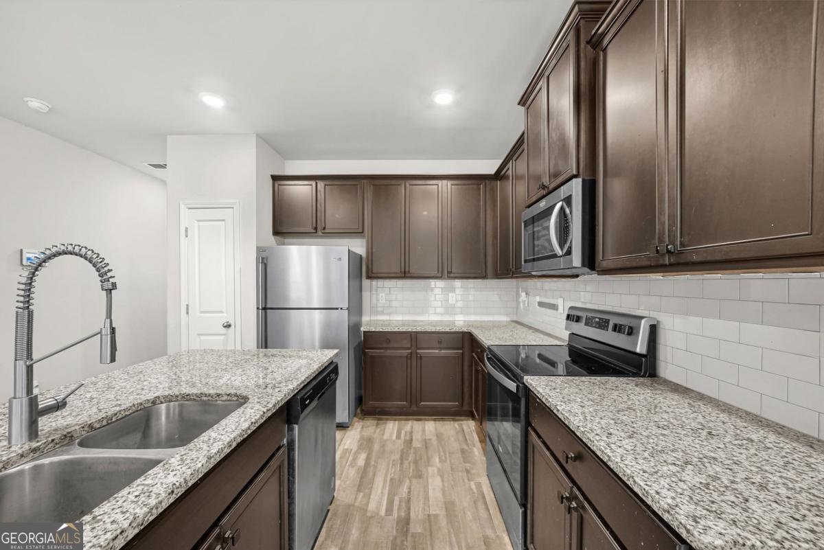 7041 Livia Point Riverdale - Photo 10