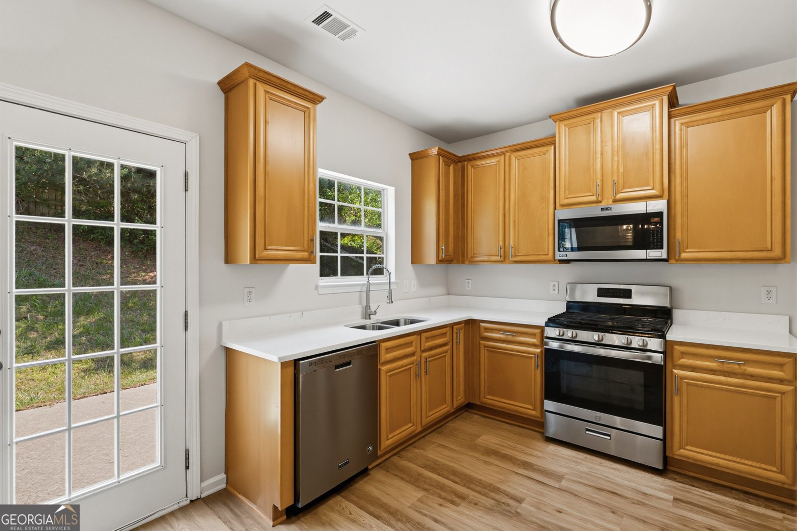 6065 Hemperly Road College Park - Photo 6