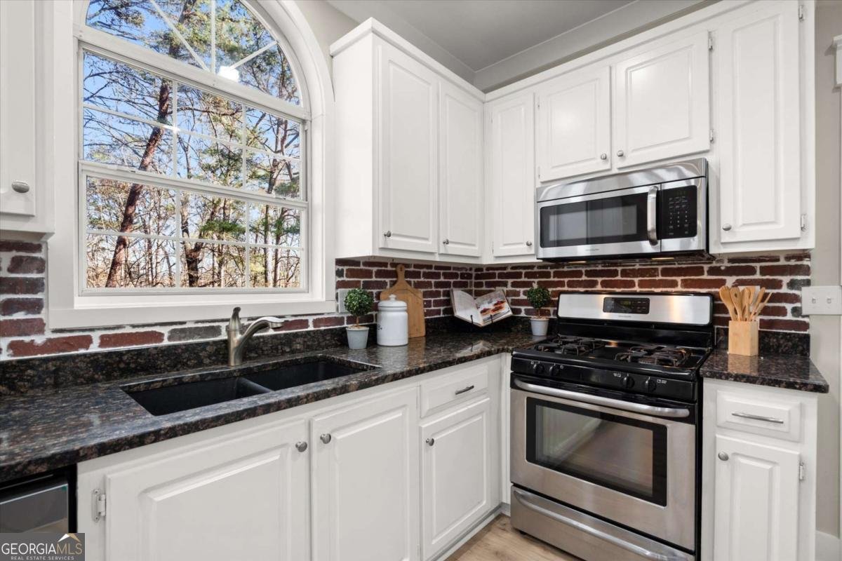 377 Westchester Way Canton - Photo 20