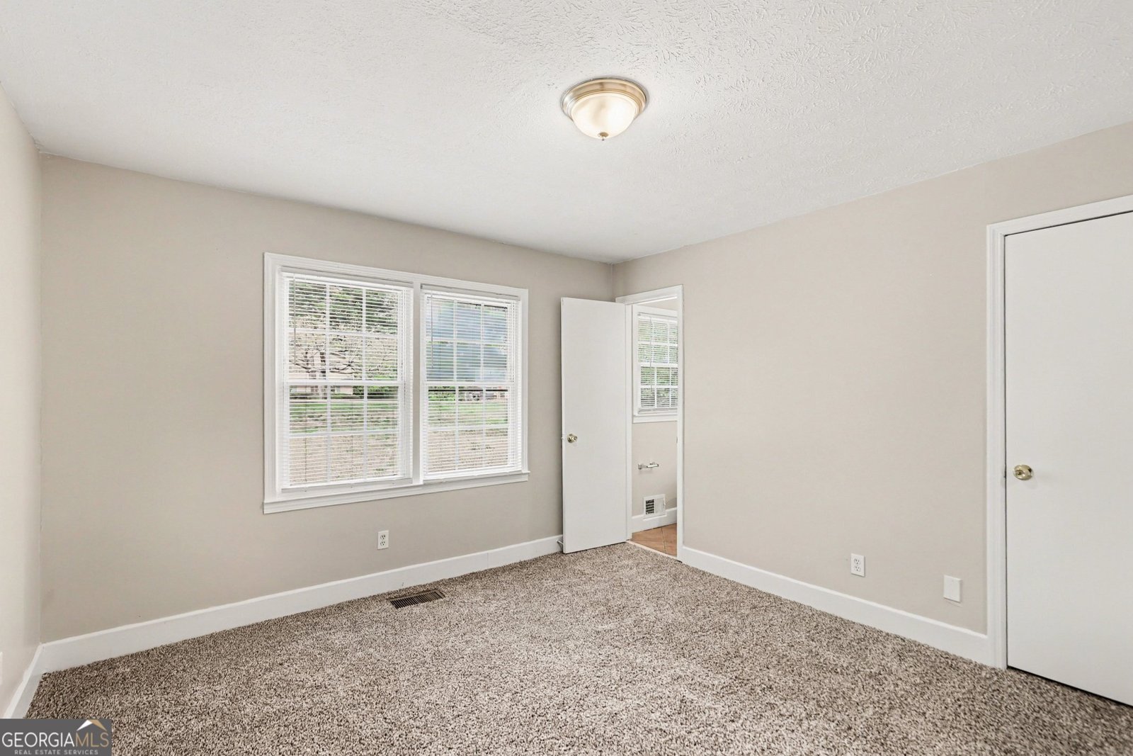 4938 Kings Highway Douglasville - Photo 9