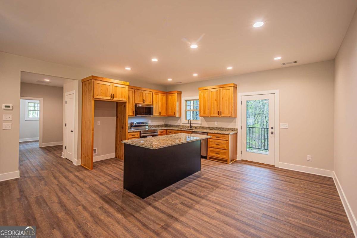 135 Rocky Branch Drive Murrayville - Photo 18