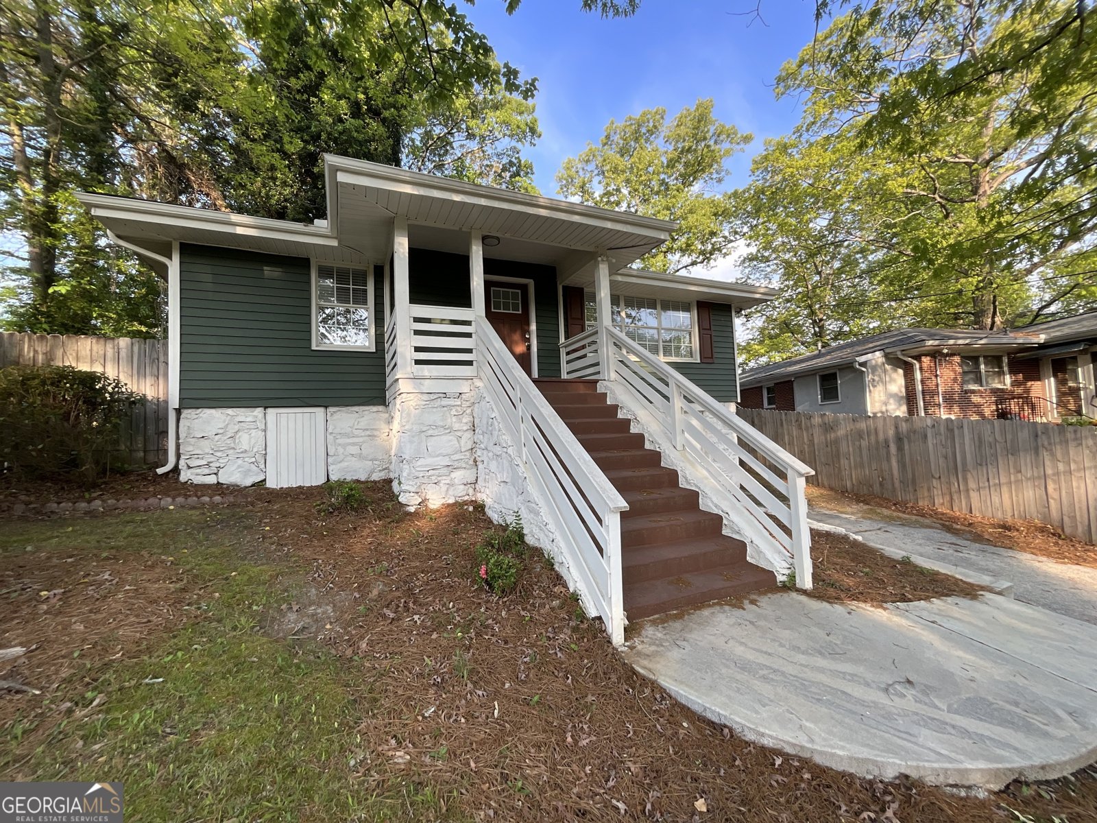 136 Victor Circle Atlanta - Photo 1