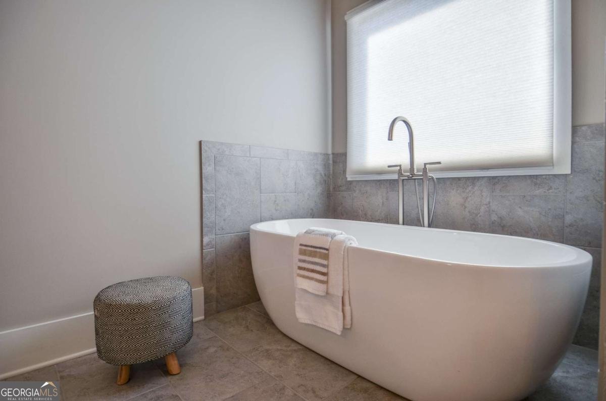 4250 Castlewood Road Cumming - Photo 30