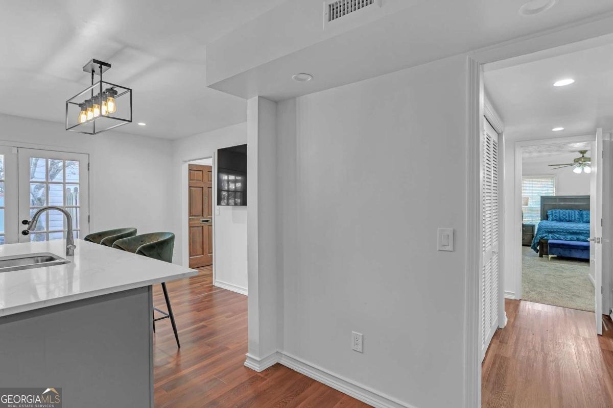 218 Forkner Drive Decatur - Photo 8