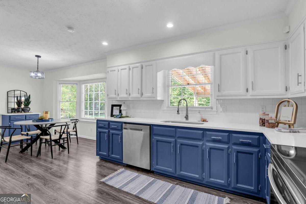 2203 Meadow Drive Snellville - Photo 9