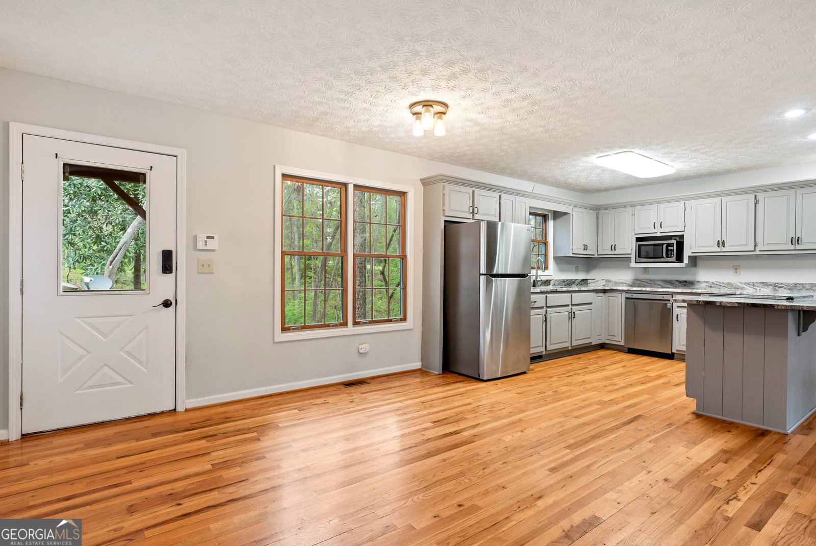 2640 Ben T Huiet Hwy Clarkesville - Photo 6