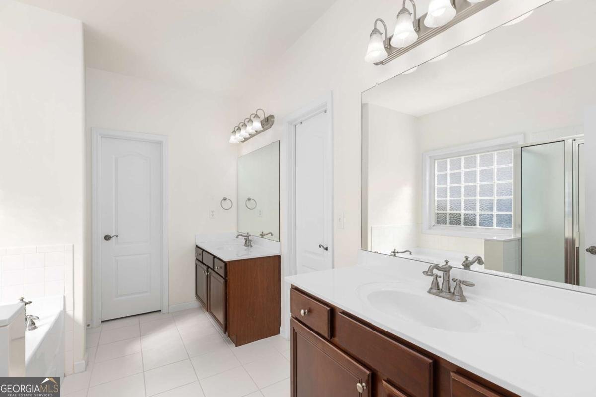 1008 Lake Pointe Court Suwanee - Photo 32