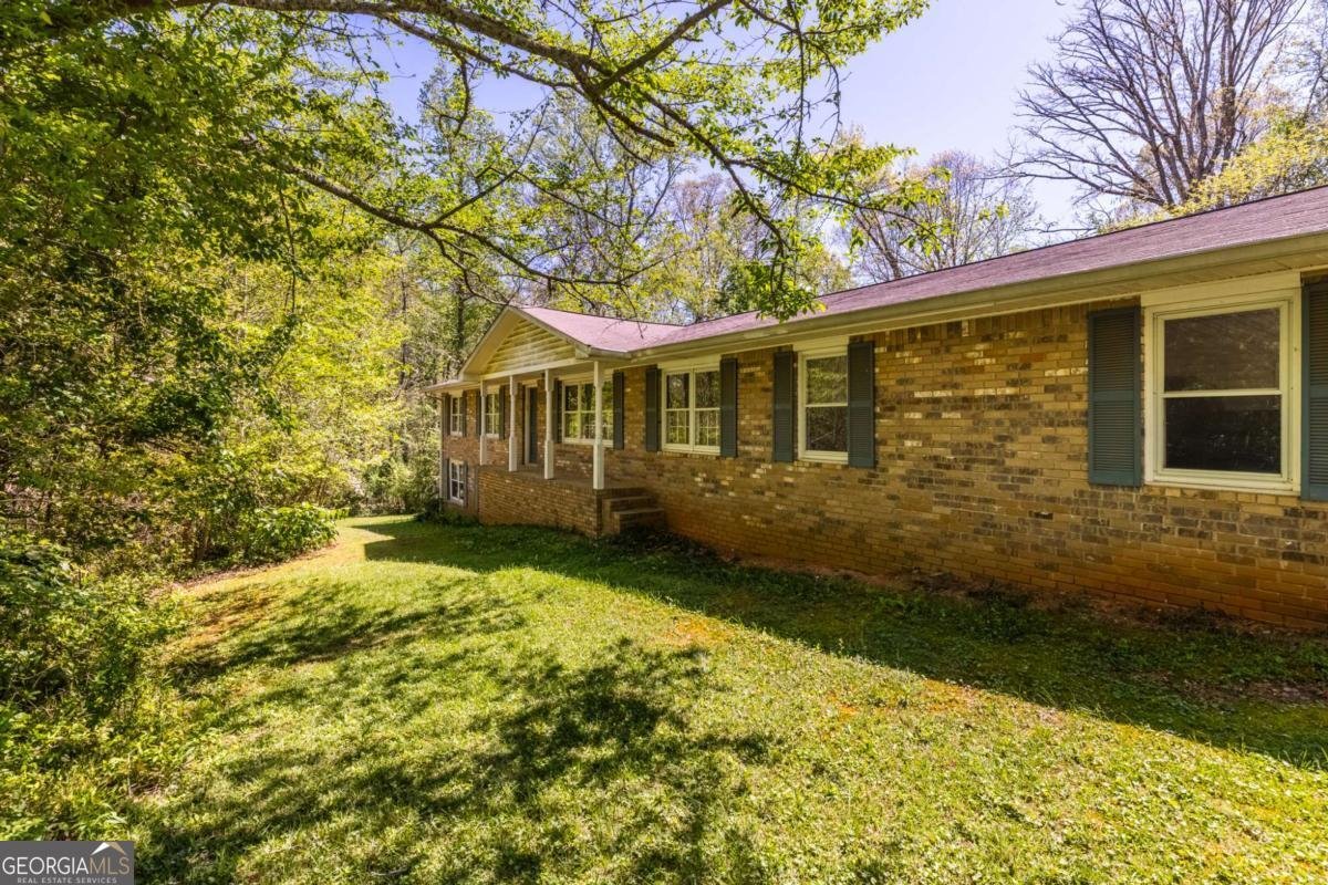 302 Pine Lake Drive Cumming - Photo 1