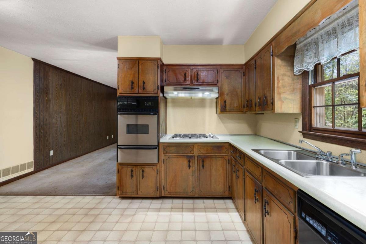 302 Pine Lake Drive Cumming - Photo 7