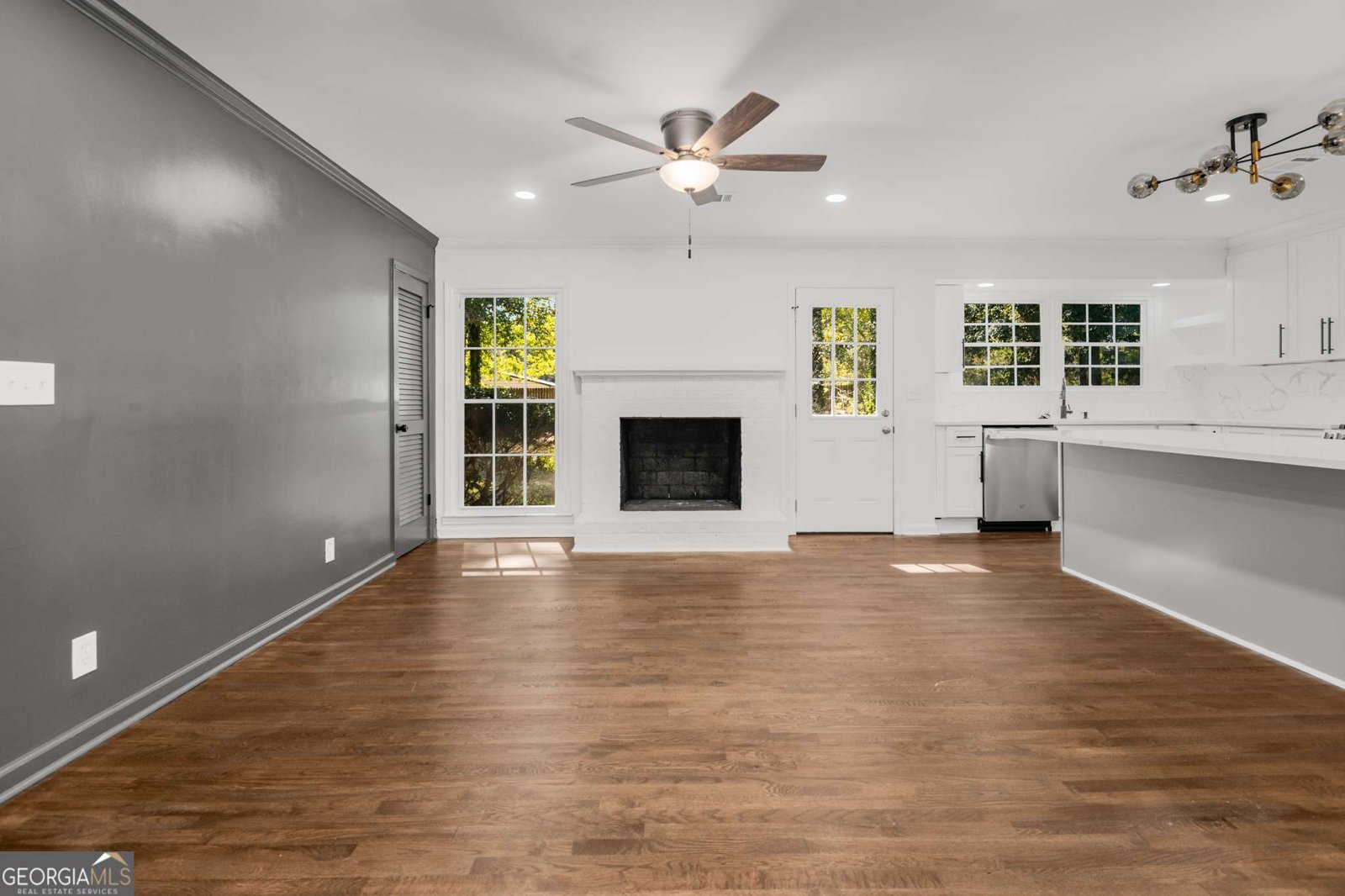 4889 Fairforest Drive Stone Mountain - Photo 15