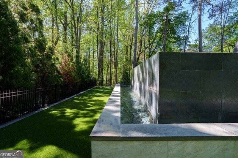 4075 Peachtree Dunwoody Road Atlanta - Photo 36