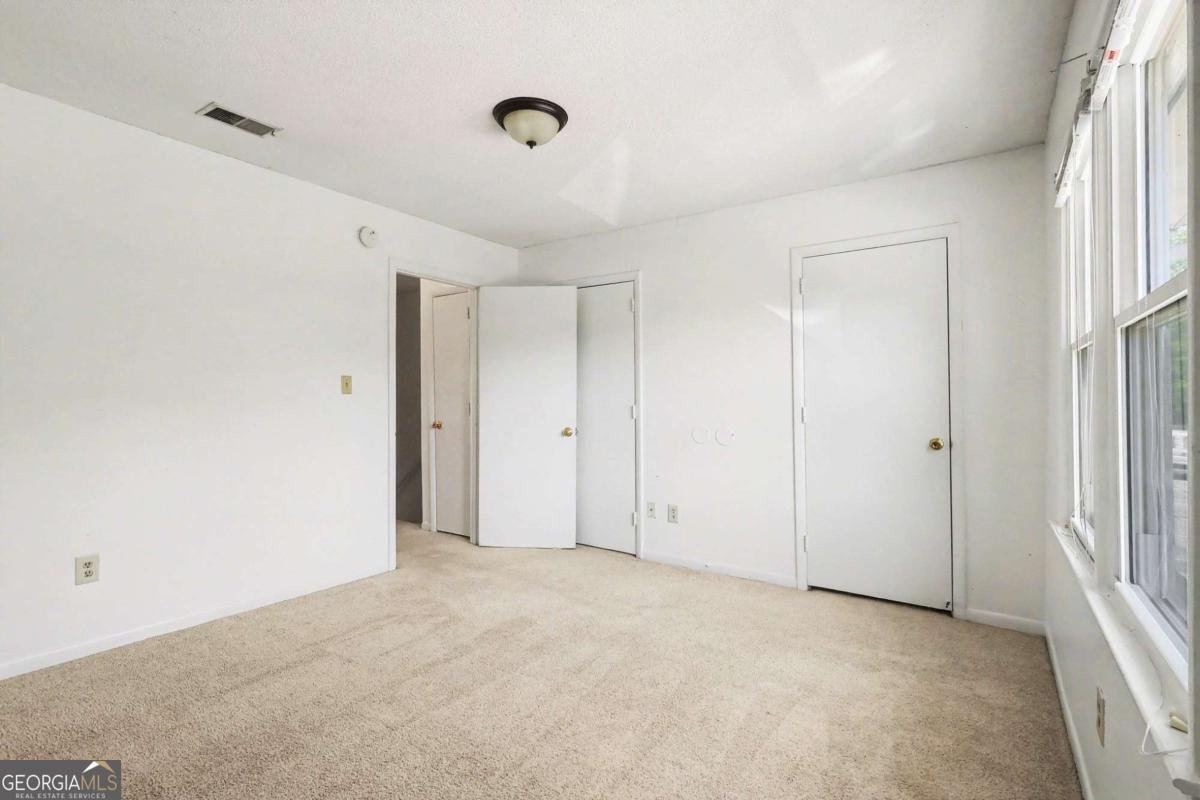 2060 Kings Gate Circle Snellville - Photo 18