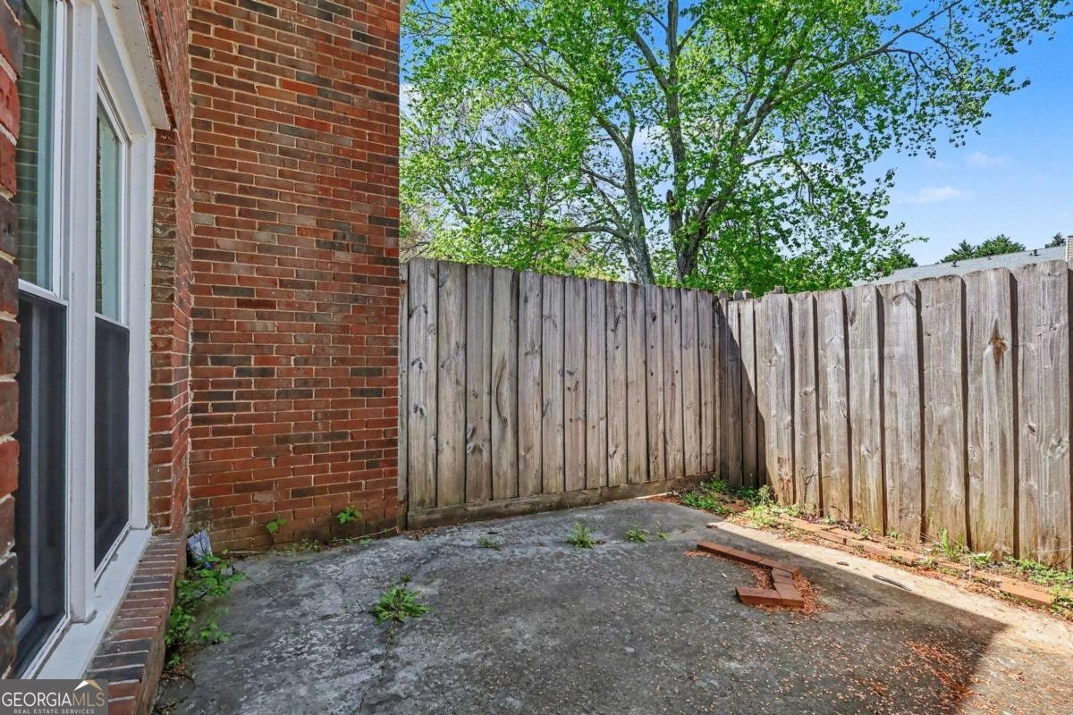 2060 Kings Gate Circle Snellville - Photo 20