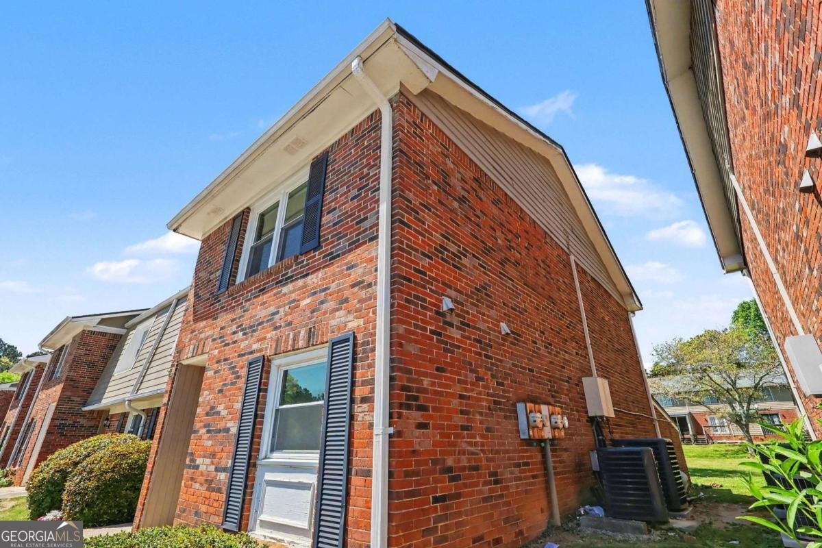 2060 Kings Gate Circle Snellville - Photo 24