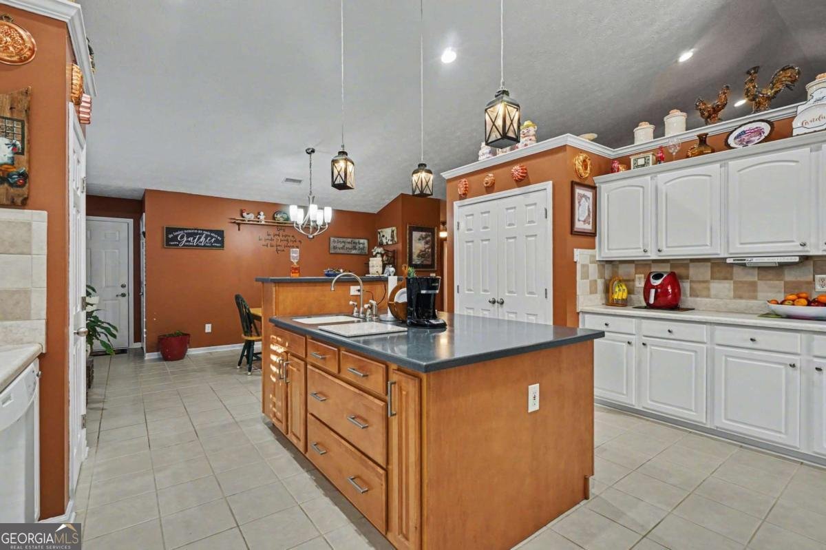 1405 Shiloh Oak Drive Loganville - Photo 8