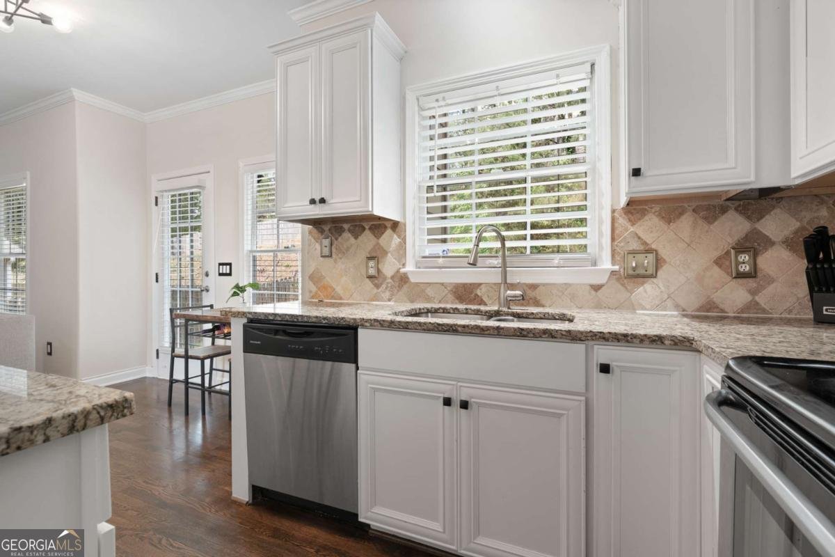 760 Gates Lane Alpharetta - Photo 13