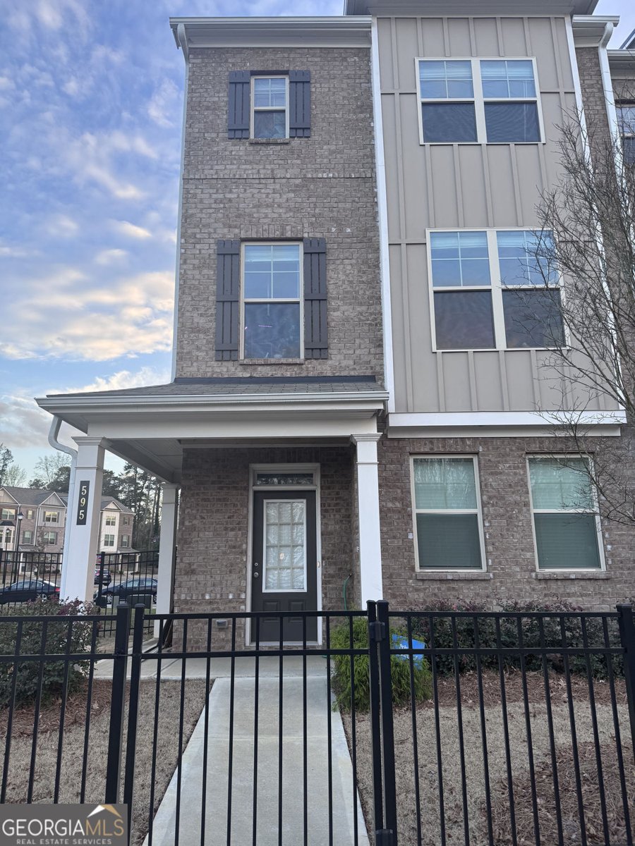 595 Fundao Lane Lawrenceville - Photo 1