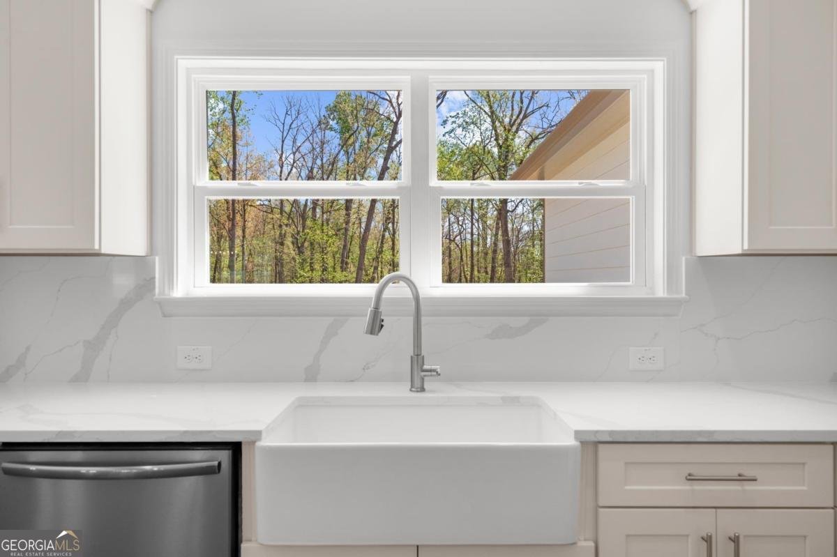 8915 Bethel Road Gainesville - Photo 32