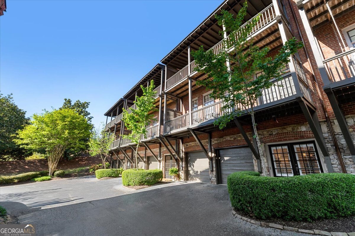 225 Founders Mill Court Roswell - Photo 1