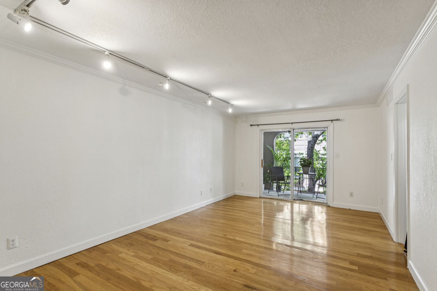 395 Pharr Road Atlanta - Photo 3