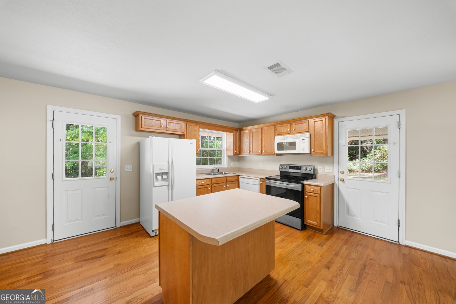 103 Forest Road Sylvania - Photo 9