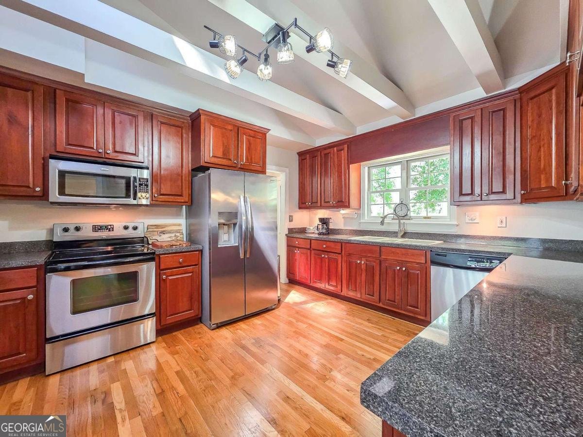 636 Holly Drive Gainesville - Photo 11