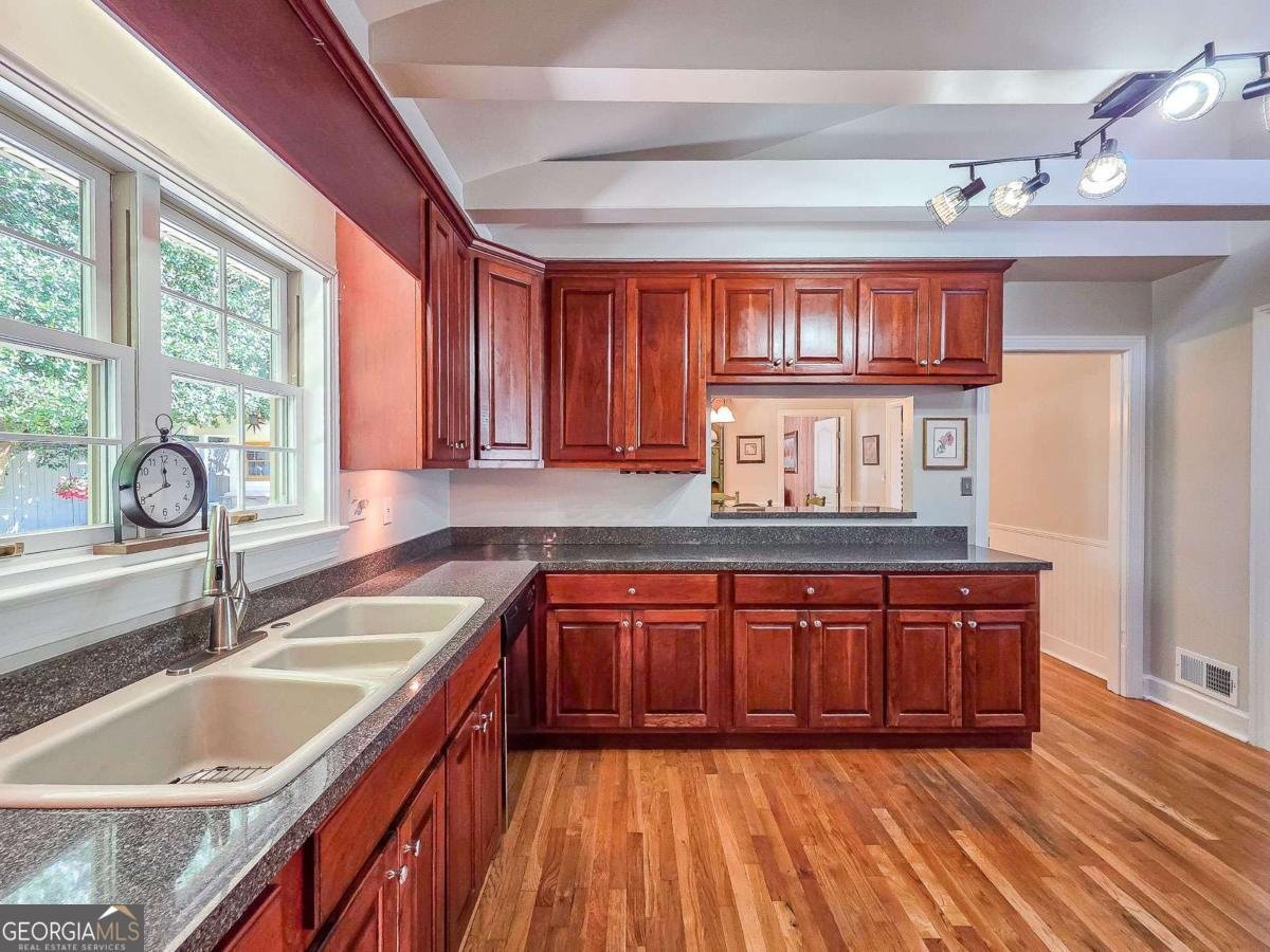 636 Holly Drive Gainesville - Photo 13