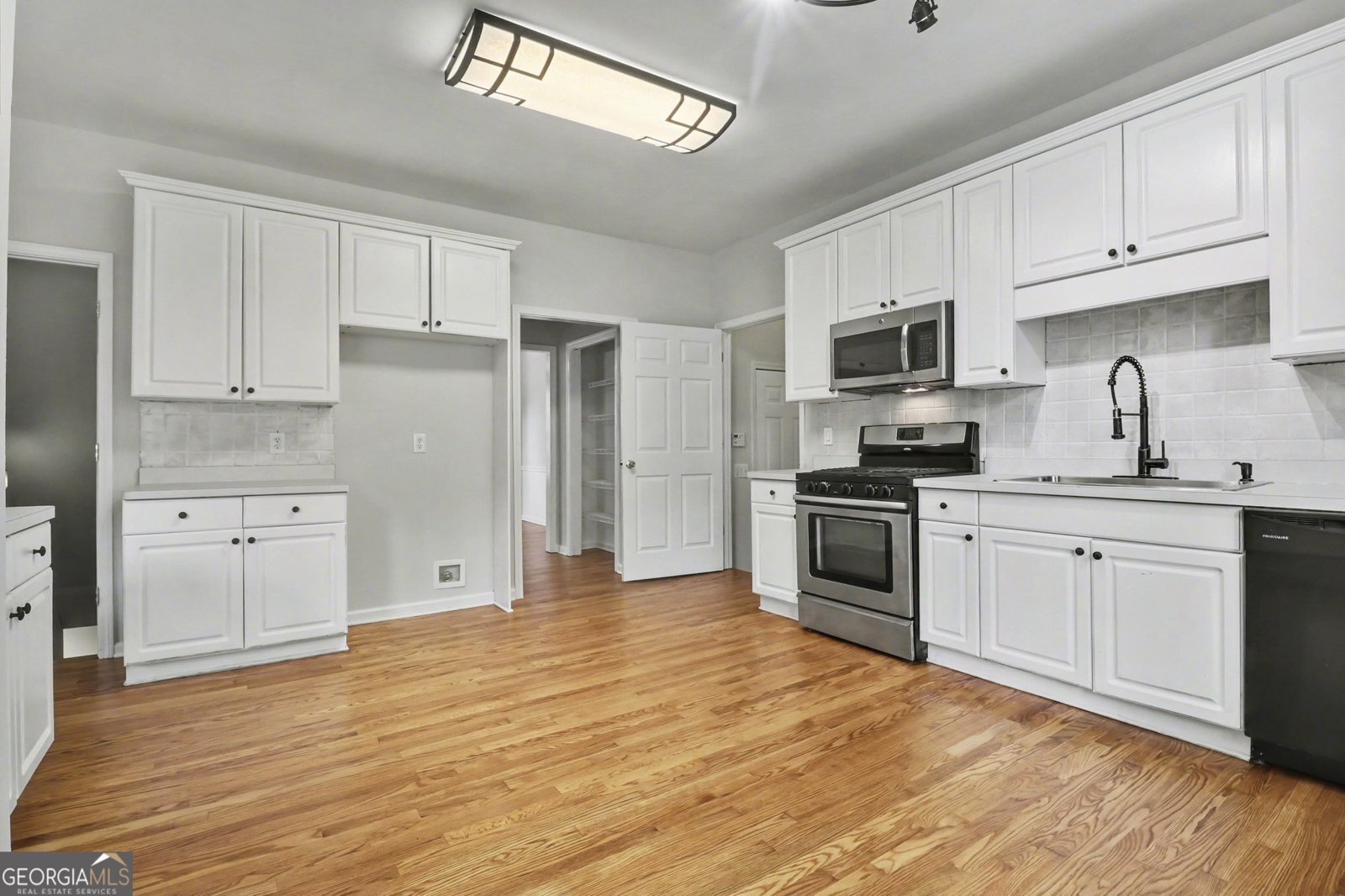 3055 Heatherstone Drive Cumming - Photo 10