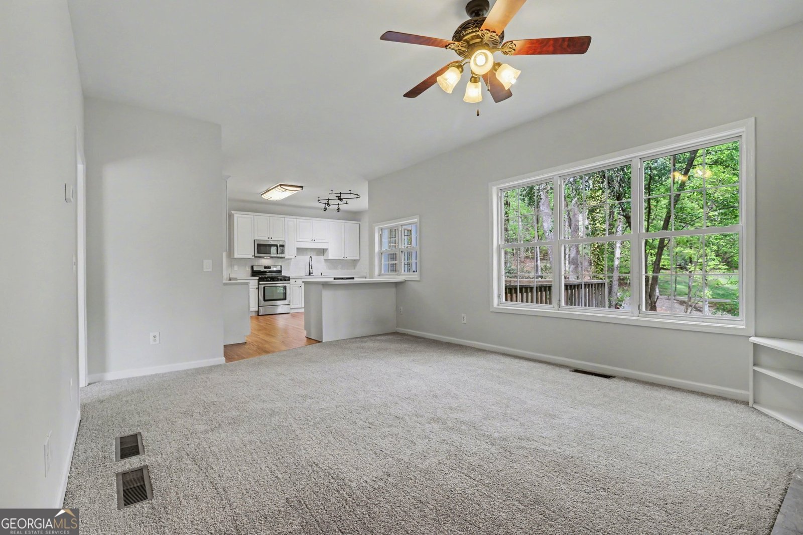 3055 Heatherstone Drive Cumming - Photo 7