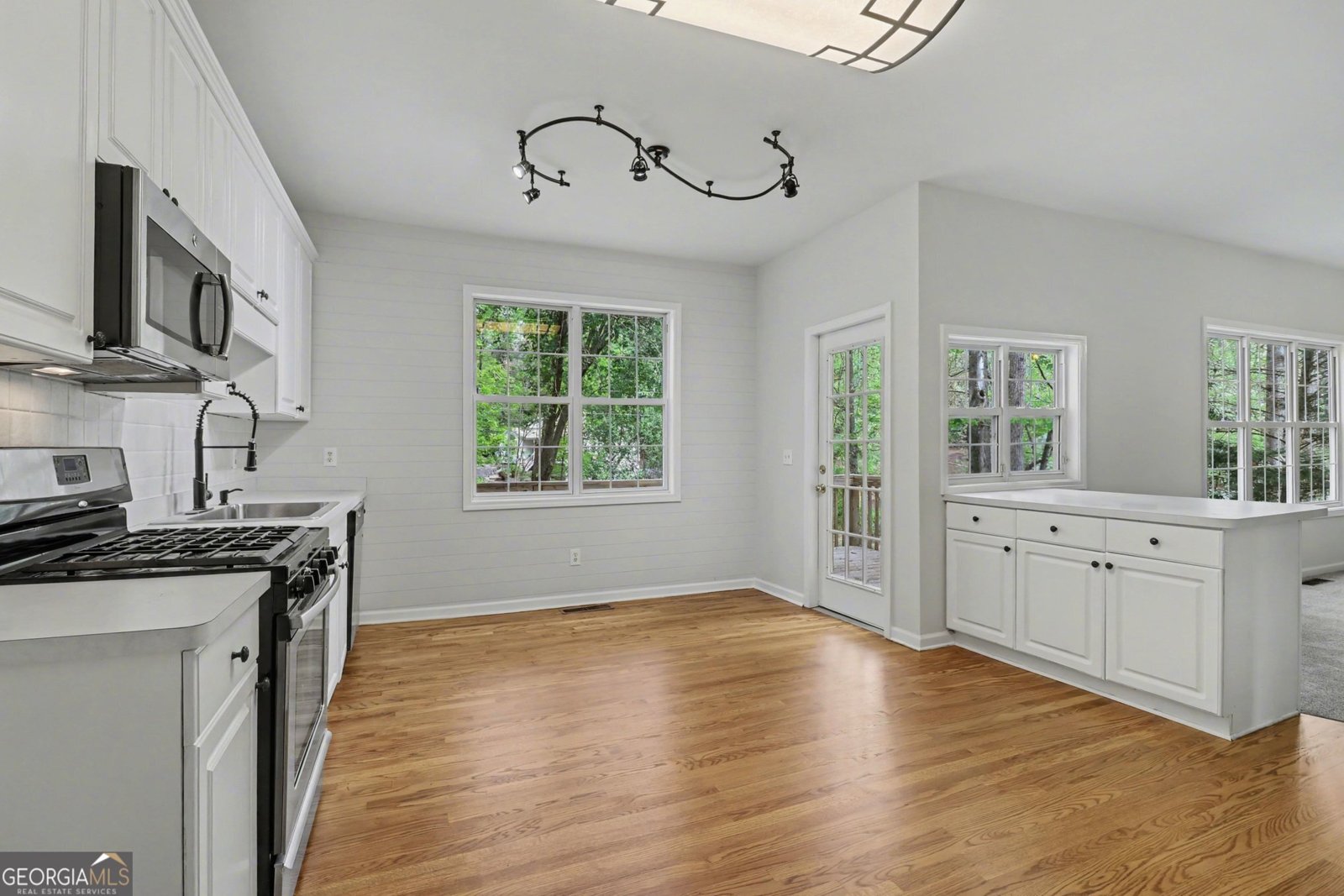 3055 Heatherstone Drive Cumming - Photo 8