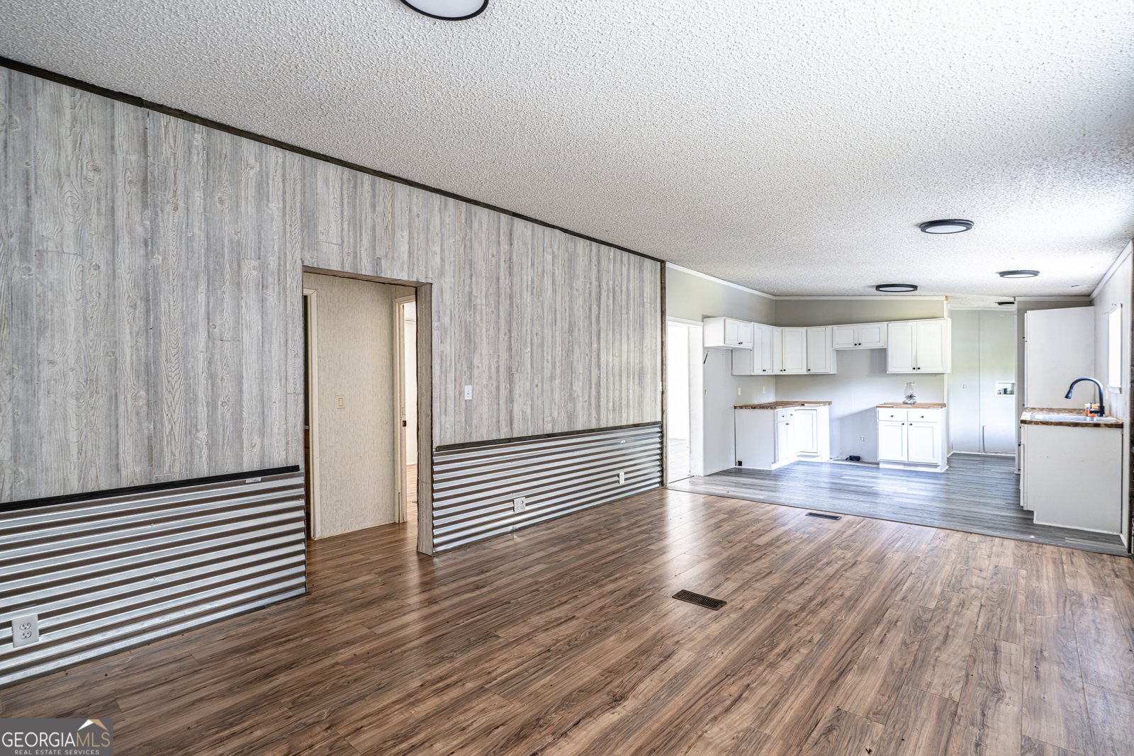 71 Kirk Road White - Photo 8