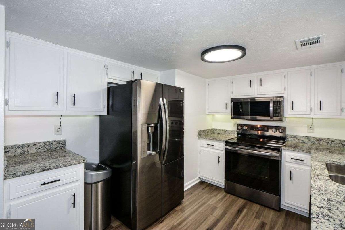 5059 Martins Crossing Road Stone Mountain - Photo 10