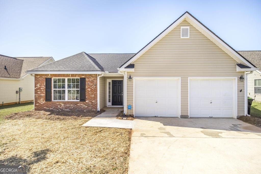 229 Burr Drive Byron - Photo 1