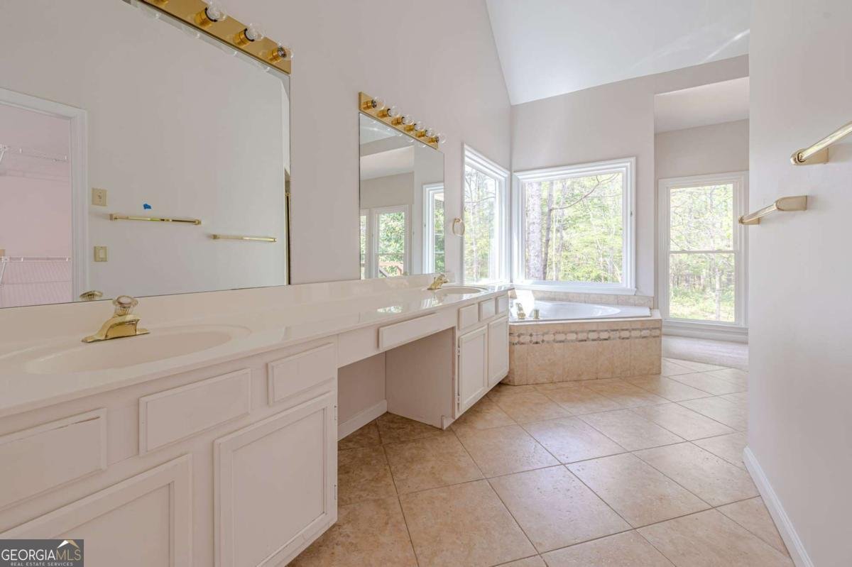 13070 Magnolia Crescent Drive Roswell - Photo 14