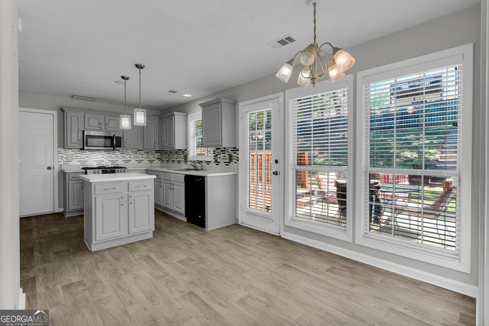 228 Kensington Trace Stockbridge - Photo 15