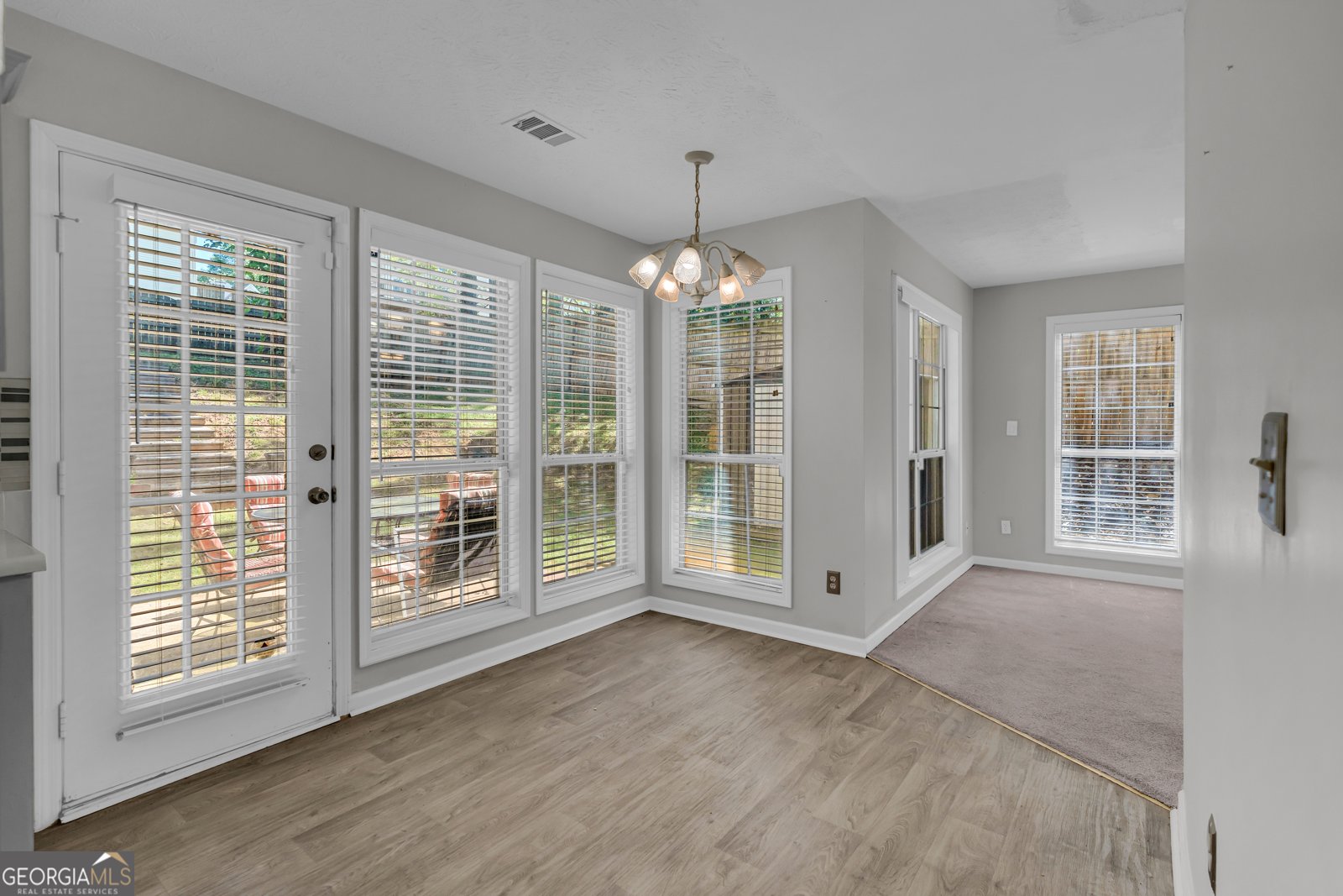 228 Kensington Trace Stockbridge - Photo 16