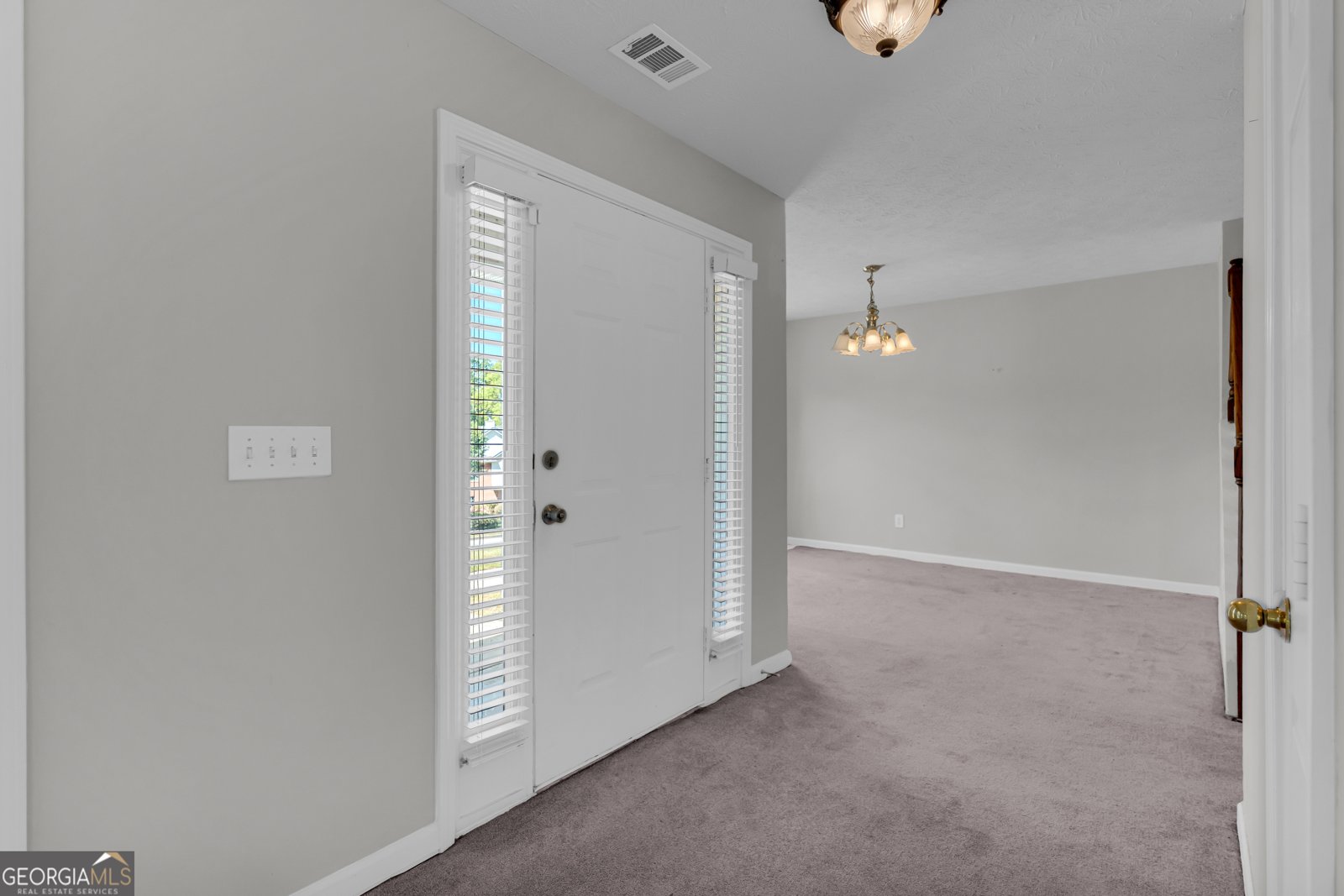 228 Kensington Trace Stockbridge - Photo 6